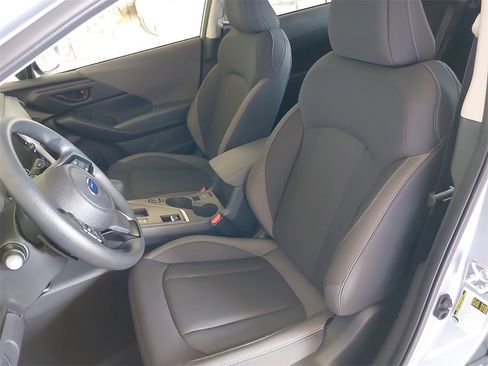 Used 2025 Subaru Crosstrek 2.0i Premium image 17