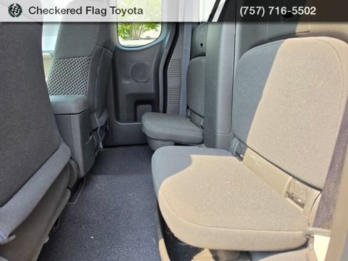 Used 2019 Nissan Frontier SV AWD/4WD image 16