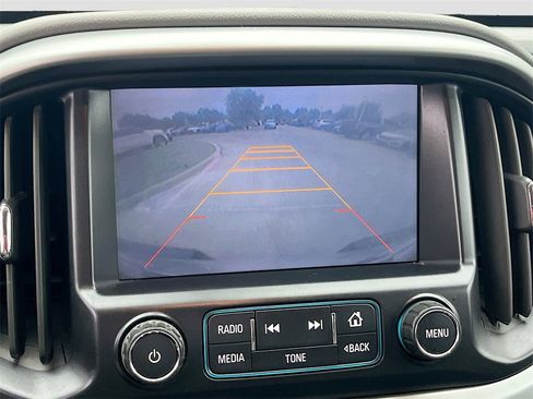 Used 2015 Chevrolet Colorado LT image 12