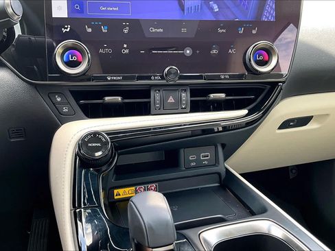 Used 2025 Lexus NX 450h+ AWD w/ Accessory Package (2T) image 33