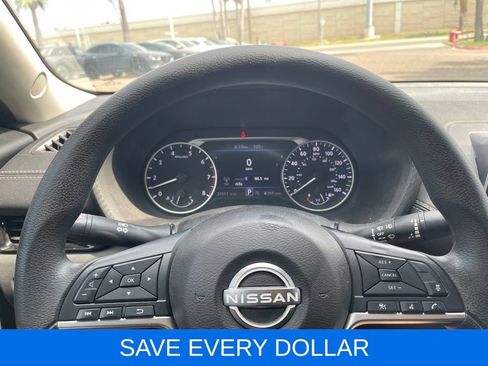Used 2024 Nissan Sentra SV FWD image 8