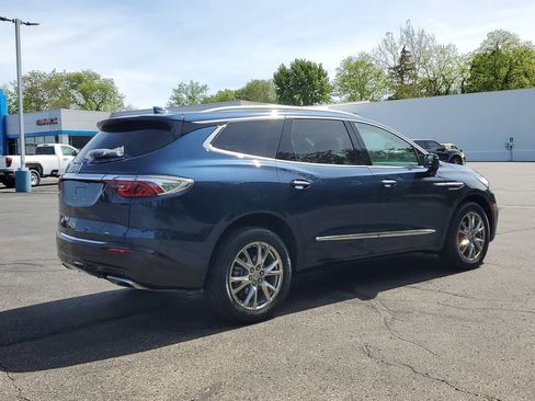 Used 2024 Buick Enclave Essence w/ Experience Buick Package AWD/4WD image 3