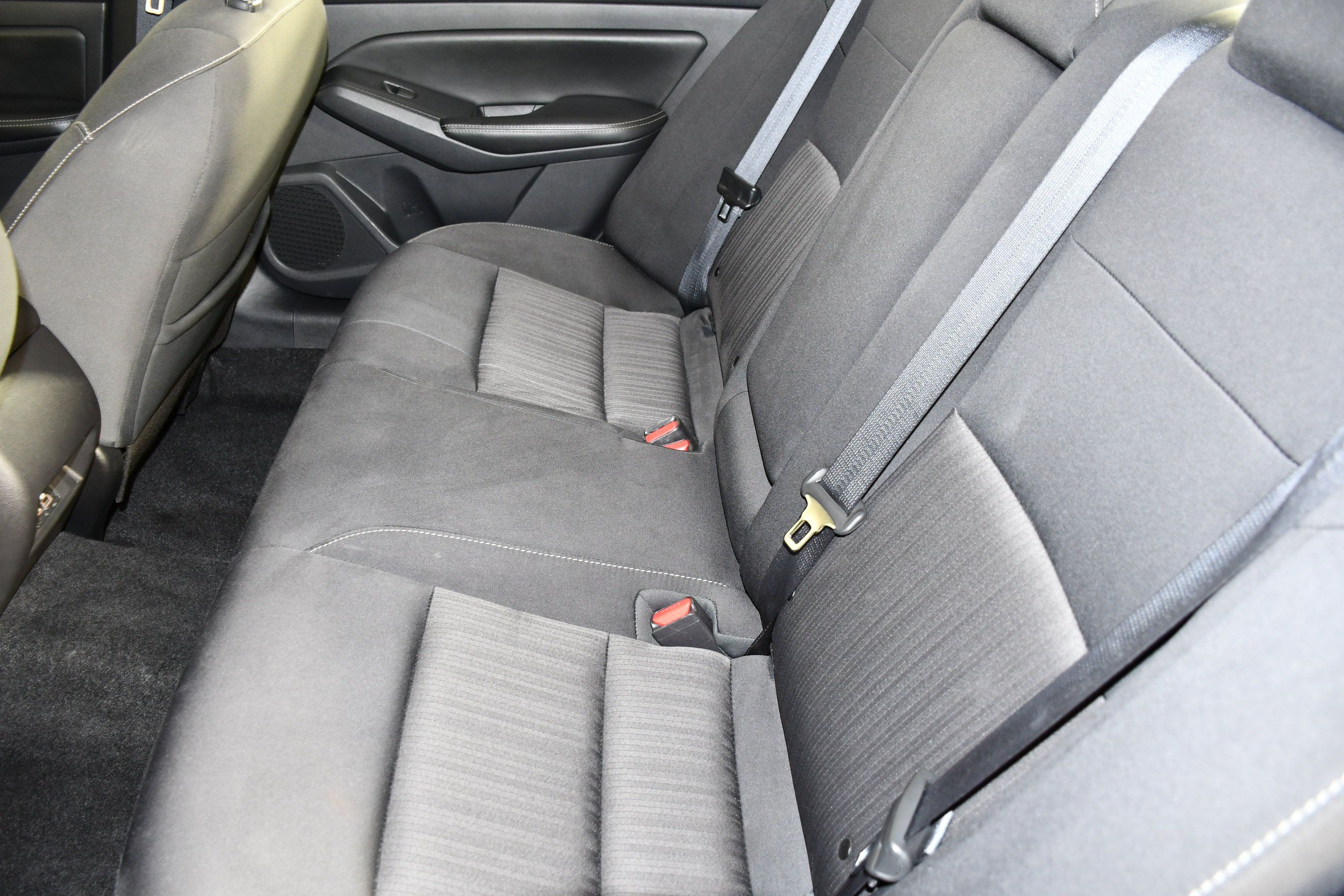 Used 2024 Nissan Altima 2.5 SV FWD image 47