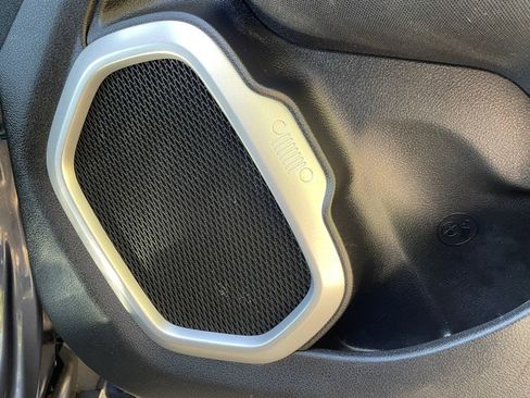 Used 2021 Jeep Renegade Latitude w/ Convenience Group image 27