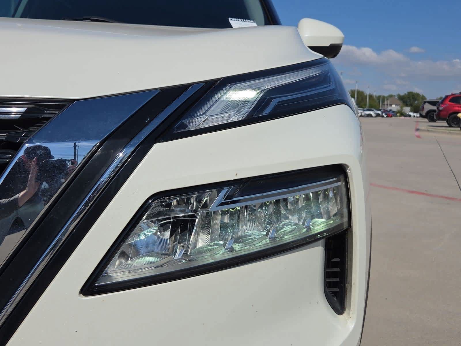 Used 2023 Nissan Rogue Platinum FWD image 10