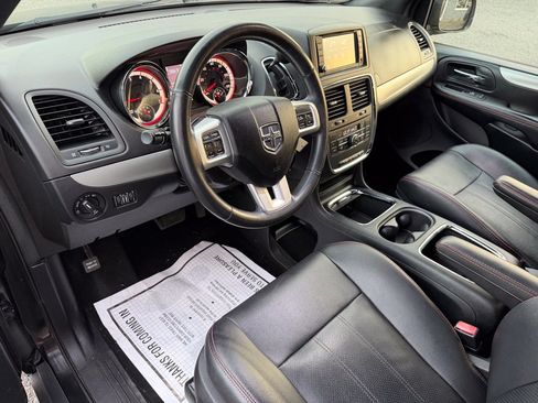 Used 2018 Dodge Grand Caravan GT FWD image 15