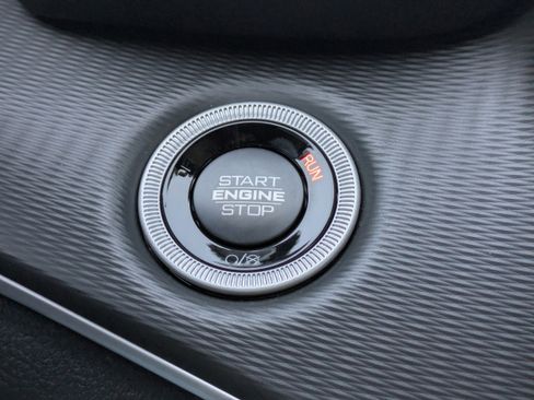 New 2025 Jeep Grand Cherokee L Laredo w/ Luxury Tech Group I image 31