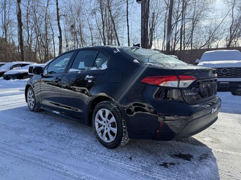 Used 2023 Toyota Corolla LE image 7