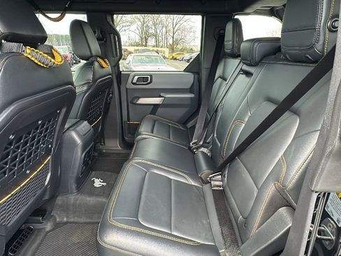 Used 2023 Ford Bronco Badlands w/ Sasquatch Package image 11