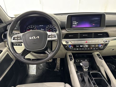 Used 2022 Kia Telluride SX w/ SX Prestige Package AWD/4WD image 24