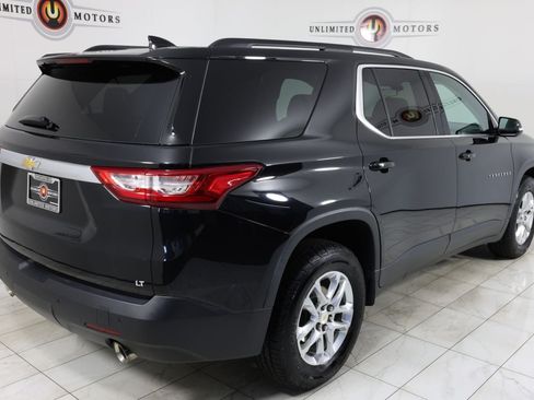 Used 2019 Chevrolet Traverse LT FWD image 3