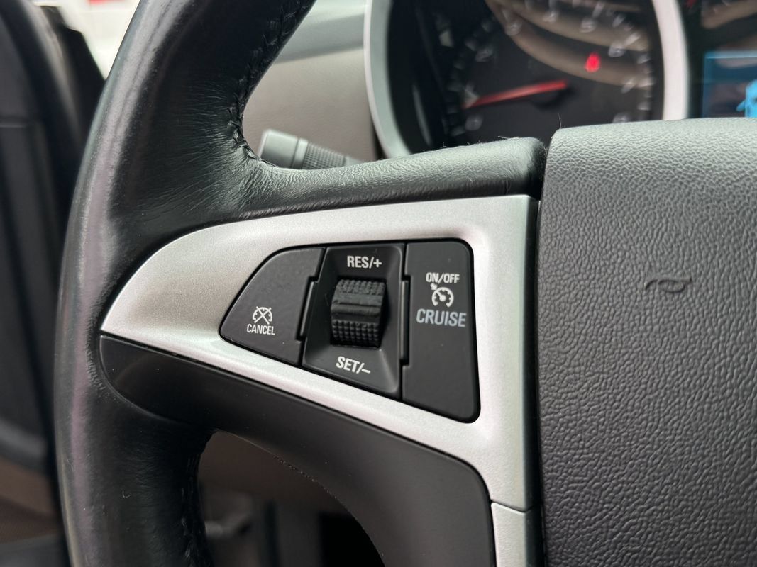 Used 2012 Chevrolet Equinox LTZ AWD/4WD image 26