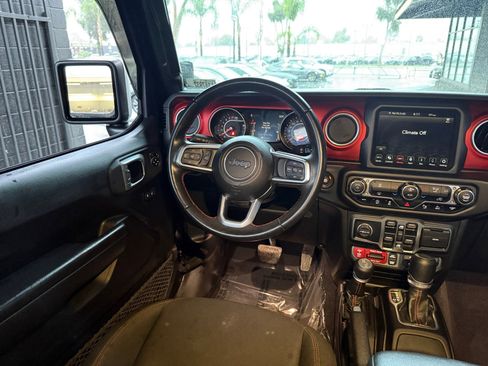Used 2020 Jeep Gladiator Rubicon image 18