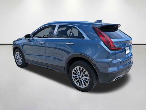 Used 2025 Cadillac XT4 Premium Luxury FWD image 6
