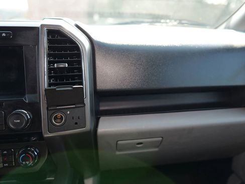 Used 2017 Ford F150 XLT w/ Equipment Group 302A Luxury image 24