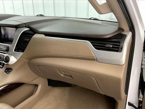 Used 2019 GMC Yukon XL SLT w/ Open Road Package image 18