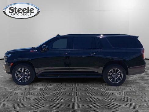 Used 2024 Chevrolet Suburban Z71 w/ Luxury Package AWD/4WD image 3