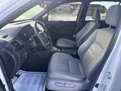 Used 2023 Honda Passport Elite image 9