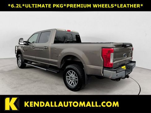 Used 2019 Ford F250 Lariat w/ Lariat Value Package image 3