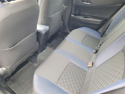 Certified 2022 Toyota C-HR XLE image 9