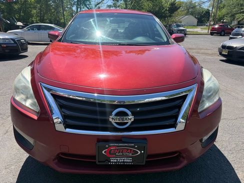 Used 2014 Nissan Altima 2.5 S FWD image 2