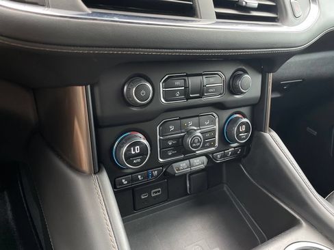 Used 2023 Chevrolet Tahoe High Country w/ Premium Package 2 AWD/4WD image 18