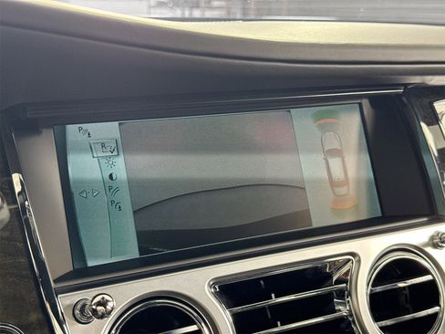 Used 2014 Rolls-Royce Ghost image 14