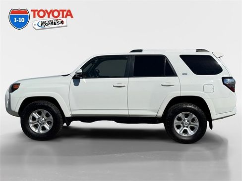 Certified 2021 Toyota 4Runner SR5 Premium image 2