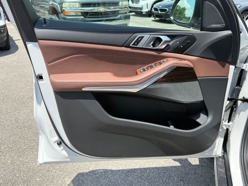 New 2026 BMW X5 xDrive40i AWD/4WD image 16