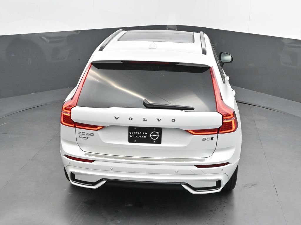 Certified 2024 Volvo XC60 B5 Ultimate w/ Protection Package Premier AWD/4WD image 25