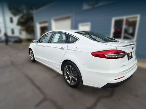 Used 2020 Ford Fusion Titanium FWD image 4