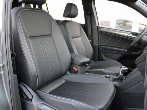 Certified 2024 Volkswagen Tiguan SE R-Line image 27