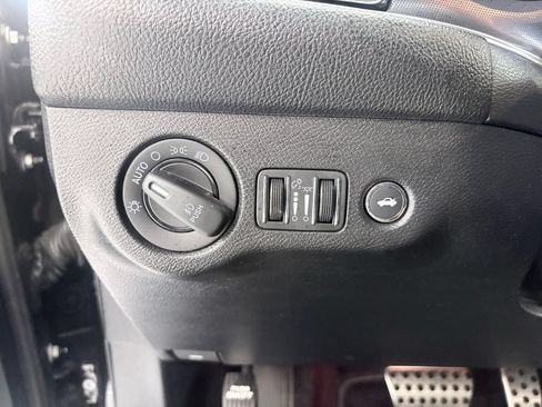 Used 2018 Dodge Challenger GT AWD/4WD image 26
