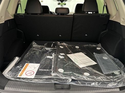 Certified 2023 Nissan Rogue SV w/ SV Premium B Package image 13