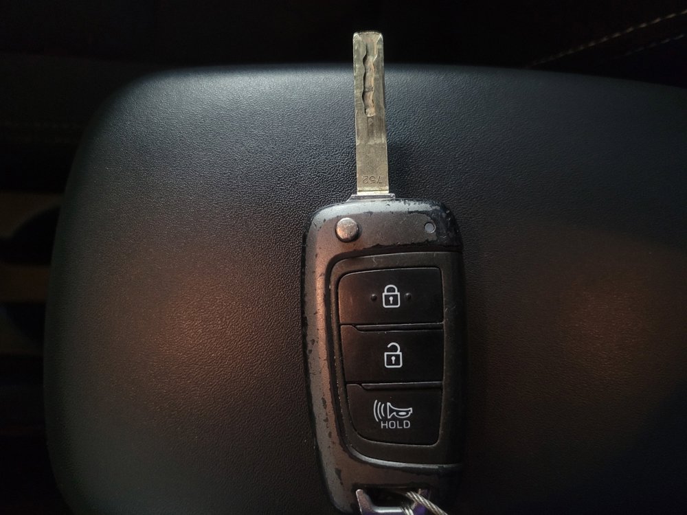 Used 2021 Hyundai Venue SEL FWD image 32