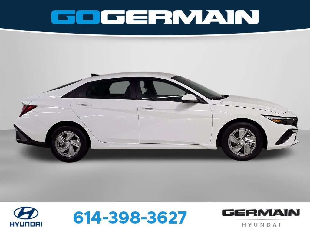 Certified 2026 Hyundai Elantra SE FWD image 7