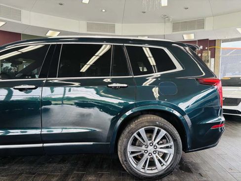 Used 2024 Cadillac XT6 Premium Luxury w/ Technology Package FWD image 18
