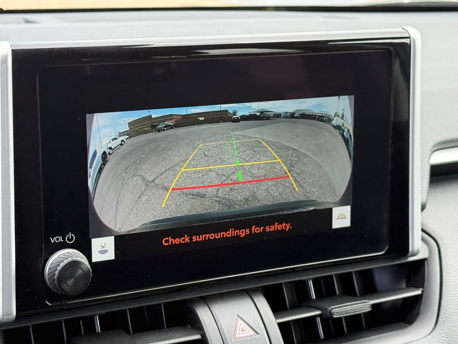Used 2025 Toyota RAV4 XLE FWD image 22