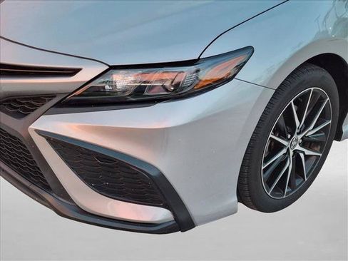 Certified 2024 Toyota Camry SE FWD image 10