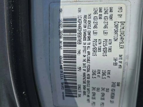 Used 2000 Chrysler Town & Country LX FWD image 9
