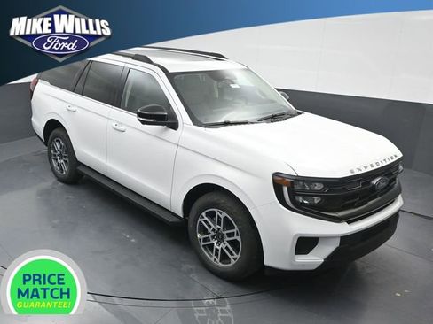 New 2025 Ford Expedition Active image 9