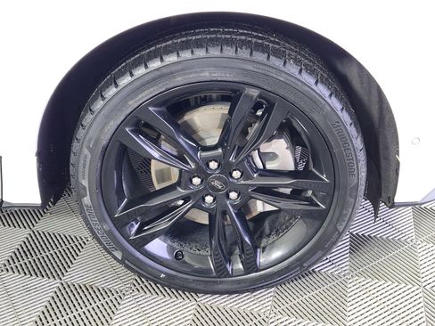 Certified 2022 Ford Edge ST w/ Equipment Group 401A image 9