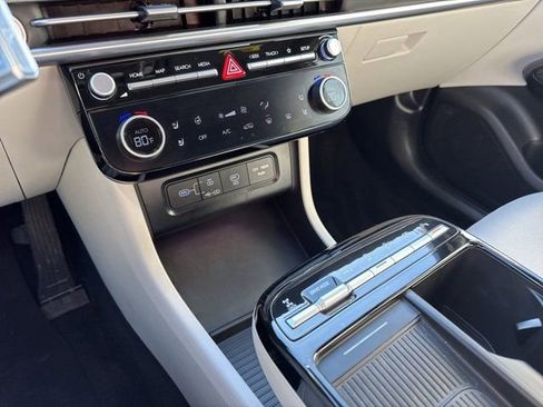 Used 2025 Hyundai Tucson Limited image 21