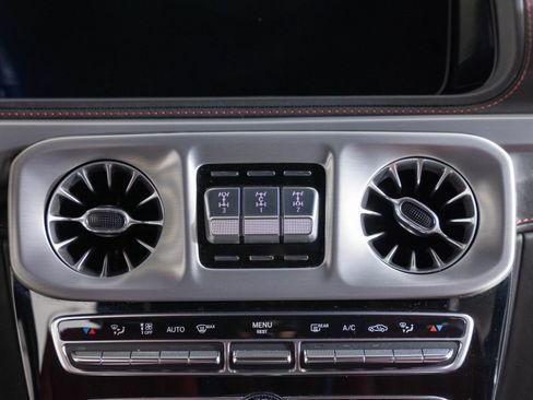 Used 2023 Mercedes-Benz G 550 image 36