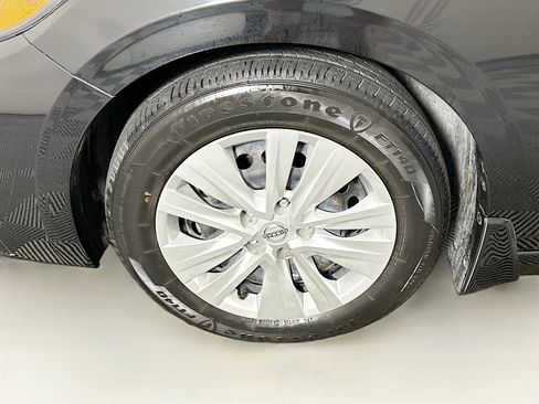 Used 2024 Nissan Sentra S FWD image 11