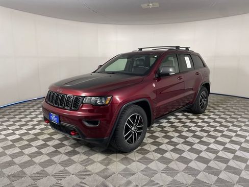 Used 2017 Jeep Grand Cherokee Trailhawk AWD/4WD image 1