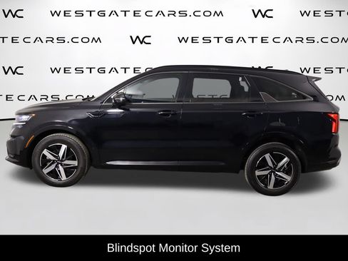 Used 2023 Kia Sorento S w/ Panoramic Sunroof Package FWD image 5