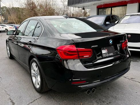 Used 2018 BMW 330i xDrive Sedan w/ Convenience Package image 10