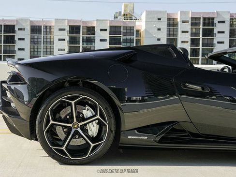 Used 2020 Lamborghini Huracan EVO AWD/4WD image 10