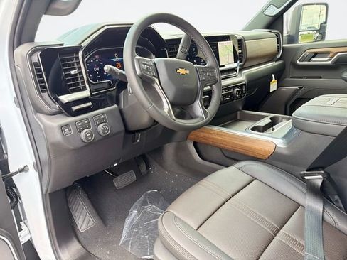 New 2026 Chevrolet Silverado 3500 High Country w/ High Country Premium Package AWD/4WD image 24